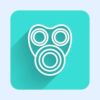 Beyaz çizgi gaz maskesi ikonu uzun gölgeli izole edildi. Solunum cihazı işareti. Yeşil kare düğmesi. Vektör.