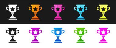 Ödül kupa simgesini siyah ve beyaz arkaplanda izole et. Galibiyet ödülü sembolü. Şampiyonluk ya da yarışma kupası. Spor başarısı işareti. Vektör.