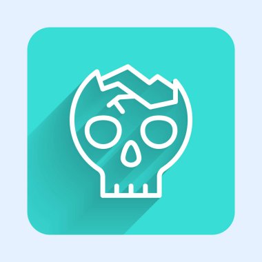 Kırık beyaz çizgi insan kafatası ikonu uzun gölgeli izole edilmiş. Yeşil kare düğmesi. Vektör.