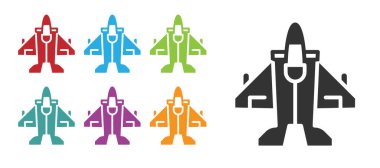Siyah Jet savaş ikonu beyaz arka planda izole edildi. Askeri uçak. Simgeleri renklendirin. Vektör.