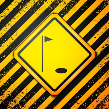 Sarı arkaplanda siyah golf bayrağı simgesi izole edildi. Golf ekipmanı ya da aksesuar. Uyarı işareti. Vektör İllüstrasyonu.