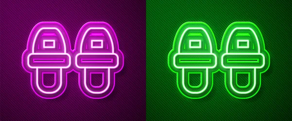 Светящиеся Неоновые Линии Отель Тапочки Значок Изолированы Фиолетовом Зеленом Фоне — стоковый вектор
