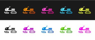 Kar Mobil simgesini siyah beyaz arkaplanda izole et. Kar arabası işareti. Olağanüstü bir spor. Vektör.