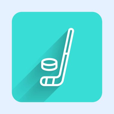 Buz hokeyi sopası ve disk ikonu uzun gölgeli izole edilmiş. Yeşil kare düğmesi. Vektör.