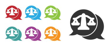 Adalet simgesinin siyah pulları beyaz arka planda izole edilmiş. Hukuk mahkemesi sembolü. Denge tabelaları. Simgeleri renklendirin. Vektör.