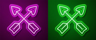 Parlayan neon çizgisi çapraz ok simgesi mor ve yeşil arkaplanda izole edildi. Vektör.