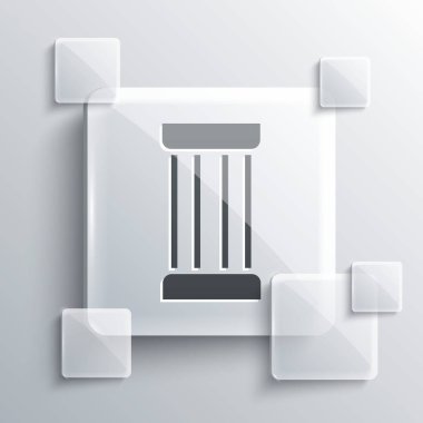 Gri arkaplanda Gri Kadim sütun simgesi izole edildi. Kare cam paneller. Vektör.