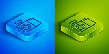 Mavi ve yeşil arkaplanda izole edilmiş Isometric çizgi fotoğraf kamerası simgesi. Fotoğraf makinesi simgesi. Kare düğmesi. Vektör.