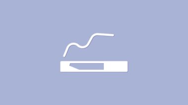 Beyaz sigara simgesi mor arkaplanda izole edilmiş. Tütün tabelası. Sigara içme sembolü. 4K Video hareketli grafik canlandırması