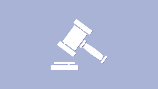 白い裁判官は紫色の背景に隔離されたアイコンを砂利。判決や請求書、裁判所、正義の判決のために与えます。オークションハンマー。4Kビデオモーショングラフィックアニメーション — ストック動画