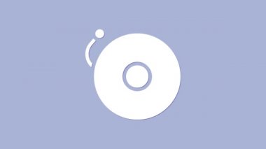 Mor arkaplanda beyaz zil simgesi izole edildi. Alarm sembolü, servis zili, el zili işareti, uyarı sembolü. 4K Video hareketli grafik canlandırması