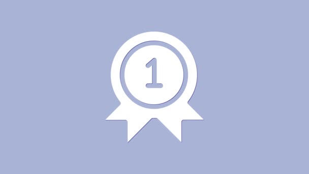 Біла медаль ізольована на фіолетовому фоні. Знак переможця. Нагороджена медаллю. 4K Відео рух графічна анімація — стокове відео