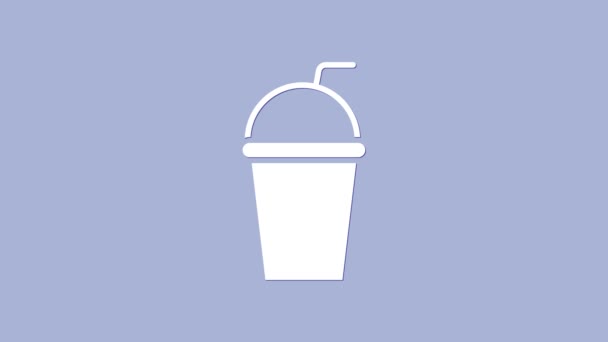 Cristal de papel blanco con paja para beber e icono de agua aislado sobre fondo púrpura. Un vaso de refresco. Símbolo de bebida fría fresca. Animación gráfica de vídeo 4K — Vídeo de stock