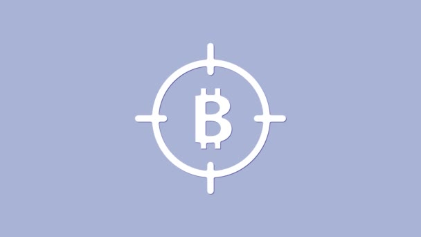 Bitcoin blanc dans l'icône cible isolée sur fond violet. Icône cible d'investissement. Animation graphique de mouvement vidéo 4K — Video