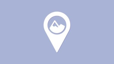 Mor arkaplanda dağ simgesi olan beyaz harita işaretçisi. Dağlar seyahat ikonu. 4K Video hareketli grafik canlandırması