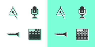 Bateri makinesi, Üçgen, Klarnet ve Mikrofon simgesini ayarla. Vektör.