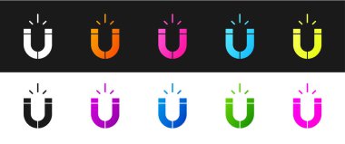 Mıknatıs simgesini siyah beyaz arkaplanda izole et. At nalı mıknatısı, manyetizma, manyetizma, çekim. Vektör.