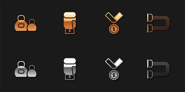 Set Kettlebell, box rukavice, medaile a hrudník expandér ikona. Vektor — Stockový vektor