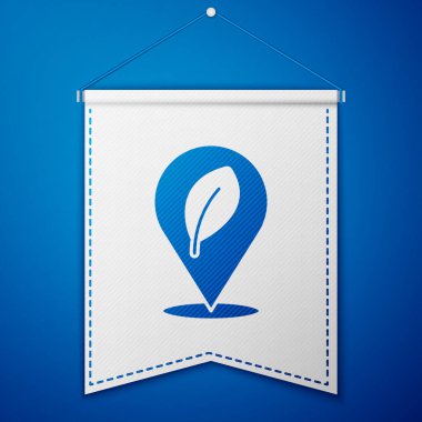 Mavi arkaplanda yaprak simgesi olan mavi konum. Çevre enerjisi kavramı. Alternatif enerji kavramı. Beyaz flama şablonu. Vektör