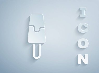 Kağıt kesiği dondurma ikonu gri arka planda izole. Güzel sembol. Kağıt sanatı tarzı. Vektör.