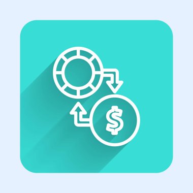 Beyaz çizgili kumarhane fişleri, uzun gölgeli izole edilmiş dolar desteleri üzerinde değiş tokuş yapıyor. Yeşil kare düğmesi. Vektör.