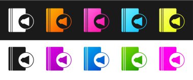 Ses kitabı simgesini siyah ve beyaz arkaplanda izole et. Kulaklıklı kitap. Ses rehberi işareti. Çevrimiçi öğrenme kavramı. Vektör.