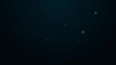 Parlak neon çizgisi Yin Yang siyah arkaplanda izole edilmiş uyum ve denge simgesi. 4K Video hareketli grafik canlandırması