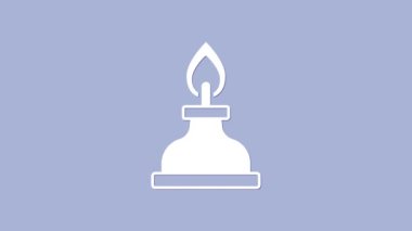 Mor arka planda izole edilmiş beyaz alkol veya ruh yakıcı ikonu. Kimyasal ekipman. 4K Video hareketli grafik canlandırması