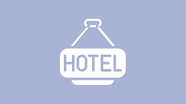 Белая вывеска наружная реклама с текстовым значком отеля изолированы на фиолетовом фоне. Видеографическая анимация 4K — стоковое видео
