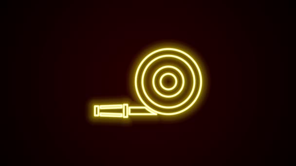 Parlayan neon hattı itfaiye hortumu ikonu siyah arka planda izole edildi. 4K Video hareketli grafik canlandırması — Stok video