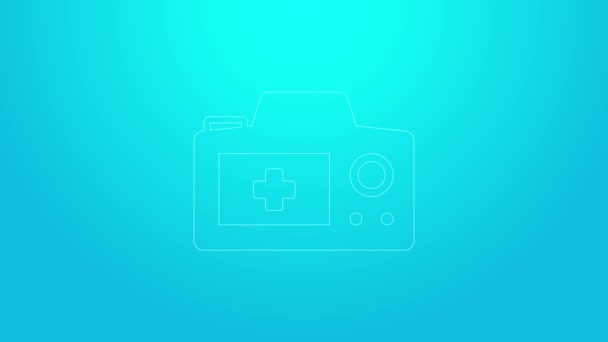 Línea rosa Icono de la cámara fotográfica aislado sobre fondo azul. Cámara fotográfica. Fotografía digital. Animación gráfica de vídeo 4K — Vídeo de stock