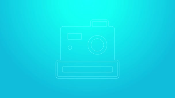 Linha rosa Ícone da câmera fotográfica isolado no fundo azul. Câmara fotográfica. Fotografia digital. Animação gráfica em movimento de vídeo 4K — Vídeo de Stock