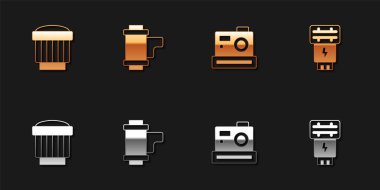 Kamera lensini, rulo kartuşu, fotoğraf makinesini ve flaş ikonunu ayarla. Vektör