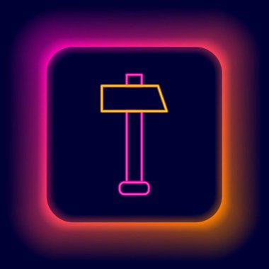 Parlayan neon hattı Çekiç simgesi siyah arkaplanda izole edildi. Tamir için bir araç. Renkli taslak konsepti. Vektör