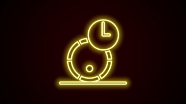 Siyah arka planda izole edilmiş şarap ikonu için parlayan neon şeritli tahta fıçı. Fıçıda yıllanmış şarap. 4K Video hareketli grafik canlandırması