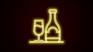 Siyah zemin üzerinde cam ikon bulunan parlak neon çizgili şarap şişesi. 4K Video hareketli grafik canlandırması