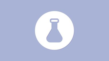 Mor arkaplanda beyaz test tüpü ve kimyasal test ikonu izole edildi. Laboratuvar cam levhası. 4K Video hareketli grafik canlandırması
