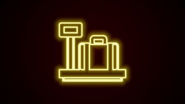 Siyah arkaplanda izole edilmiş bavul simgesiyle parlayan neon çizgisi ölçeklendirmesi. Lojistik ve teslimat. Dağıtım paketinin ağırlığı bir ölçekte. 4K Video hareketli grafik canlandırması