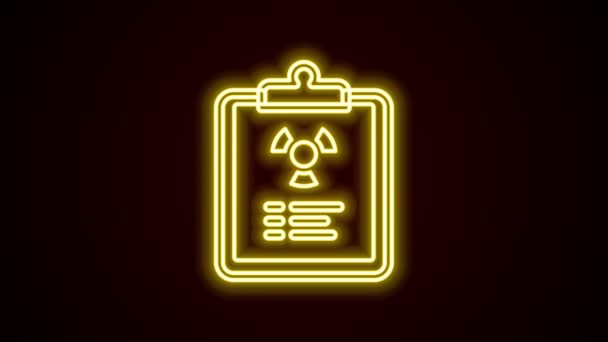 Világító neon vonal Sugárzás figyelmeztető dokumentum ikon elszigetelt fekete alapon. Szöveges fájl. 4K Videó mozgás grafikus animáció — Stock videók