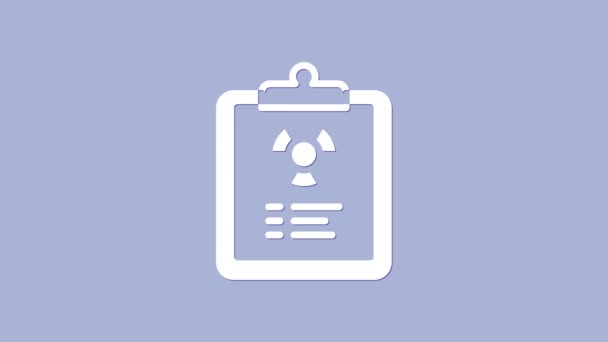 Icono de documento de advertencia de radiación blanca aislado sobre fondo púrpura. Archivo de texto. Animación gráfica de vídeo 4K — Vídeo de stock