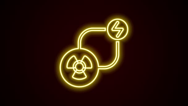 Zářící neonová linka Ikona radioaktivní výměny energie izolovaná na černém pozadí. Radioaktivní toxický symbol. Značka radiačního rizika. Grafická animace pohybu videa 4K — Stock video