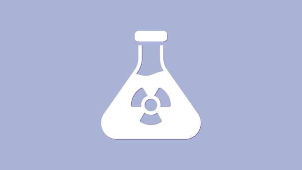 Biała laboratoryjna chemiczna zlewka z toksyczną ikoną cieczy wyizolowana na fioletowym tle. Symbol zagrożenia biologicznego. Niebezpieczny symbol z ikoną promieniowania. 4K Animacja graficzna ruchu wideo — Wideo stockowe