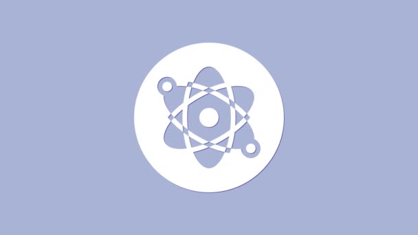 Icono de átomo blanco aislado sobre fondo púrpura. Símbolo de ciencia, educación, física nuclear, investigación científica. Animación gráfica de vídeo 4K — Vídeo de stock