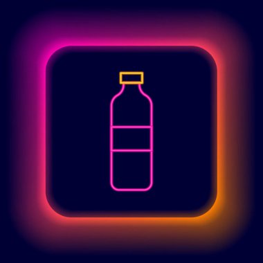 Parlayan neon hattı. Siyah arka planda izole edilmiş bir su ikonu şişesi. Soda su içme tabelası. Renkli taslak konsepti. Vektör