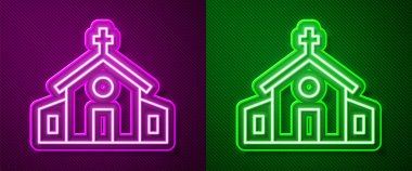 Parlayan neon hattı kilise binası ikonu, mor ve yeşil arka planda izole edilmiş. Hıristiyan Kilisesi. Kilisenin dini. Vektör