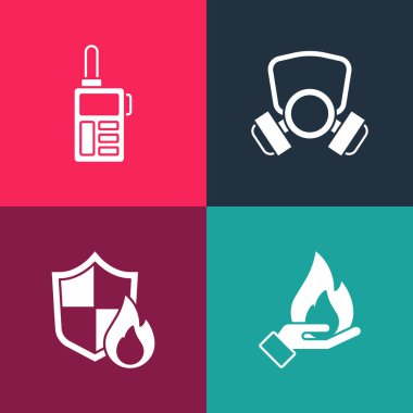 Ateş tutan Pop Art Hand 'i, yangın koruma kalkanını, gaz maskesini ve telsiz ikonunu ayarlayın. Vektör