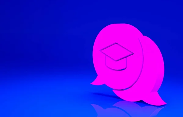 Berretto graduato rosa nell'icona della bolla vocale isolato su sfondo blu. Cappello da laurea con icona a nappa. Concetto minimalista. Illustrazione 3d rendering 3D — Foto Stock