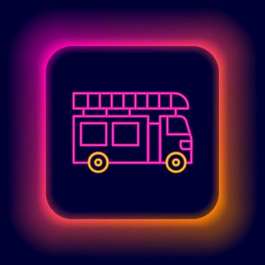 Parlayan neon hattı itfaiye aracı simgesi siyah arkaplanda izole edildi. İtfaiye. İtfaiyeciler acil durum aracı. Renkli taslak konsepti. Vektör.