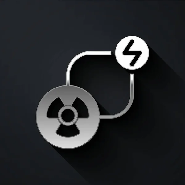 Silver Radioactive exchange energy icon isolated on black background. Radioactive toxic symbol. Radiation hazard sign. Long shadow style. Vector — 图库矢量图片