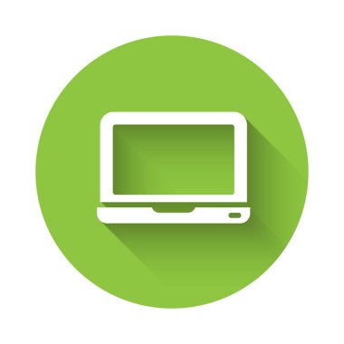 Uzun gölgeli beyaz dizüstü bilgisayar simgesi. Boş ekran işaretli bilgisayar defteri. Yeşil daire düğmesi. Vektör